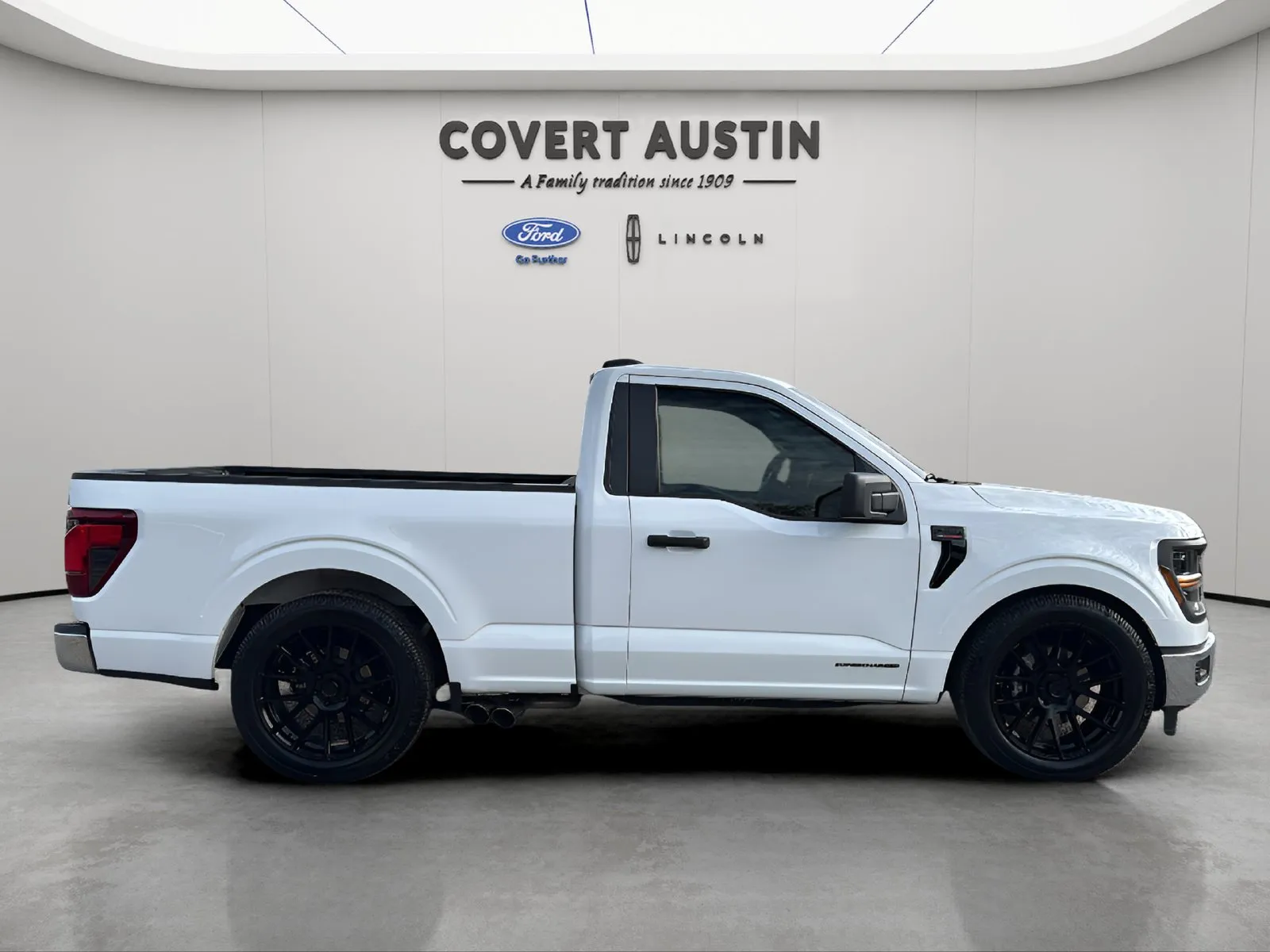 Ford F-150 photo 6