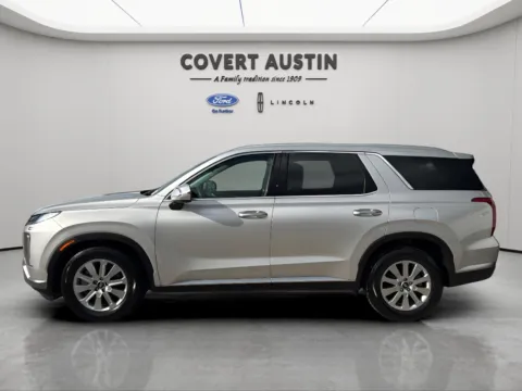Photos of 2025 Hyundai Palisade SEL for sale in Austin, TX at Covert Ford Lincoln