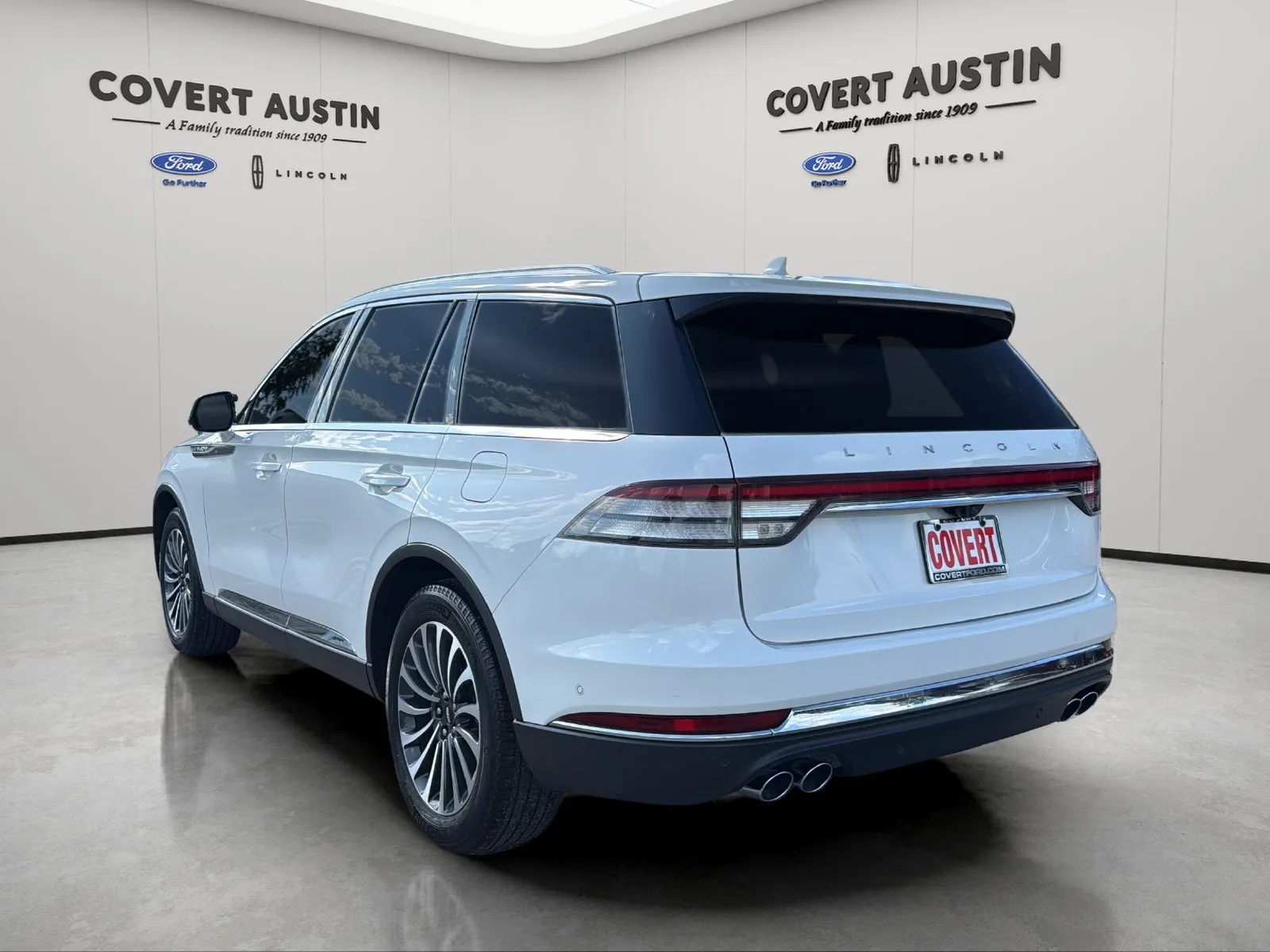 Lincoln Aviator photo 3