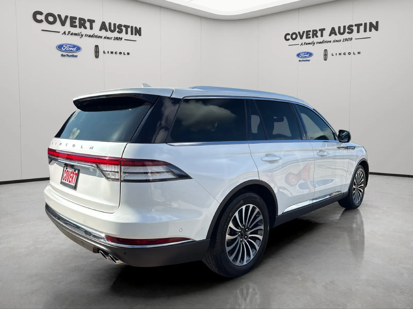 Lincoln Aviator photo 5