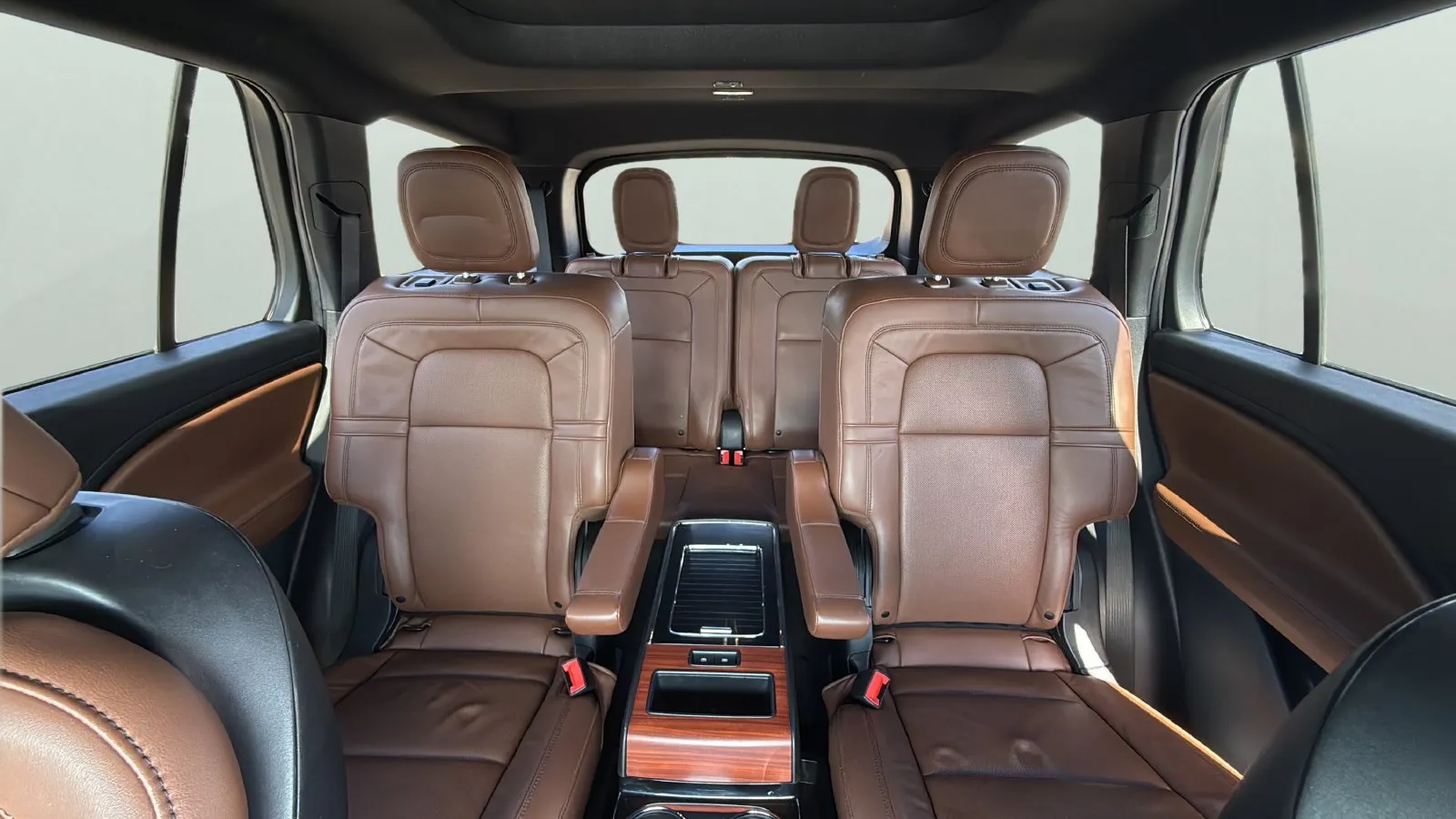 Lincoln Aviator photo 23