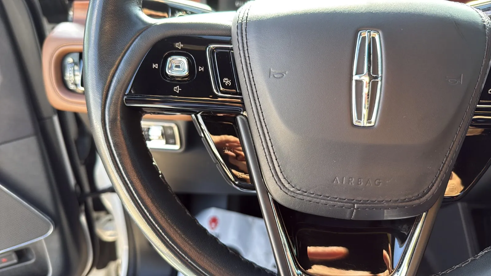 Lincoln Aviator photo 14