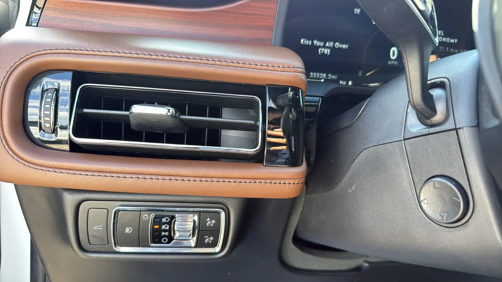 Lincoln Aviator photo 15
