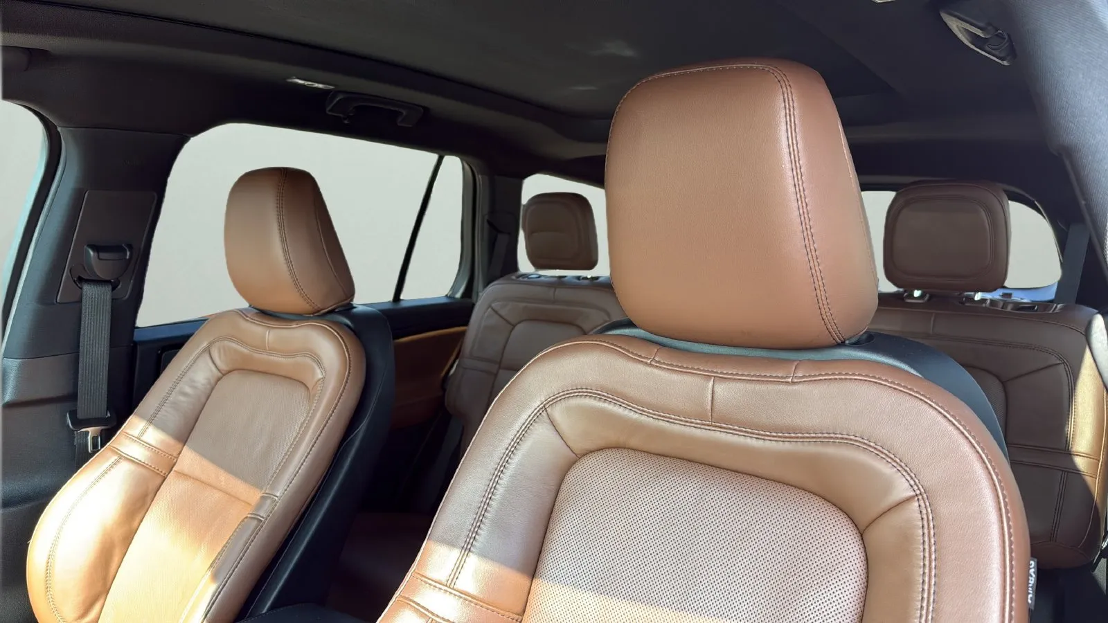 Lincoln Aviator photo 7
