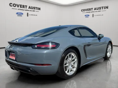 More photos of 2017 Porsche 718 Cayman at Covert Ford Lincoln, TX