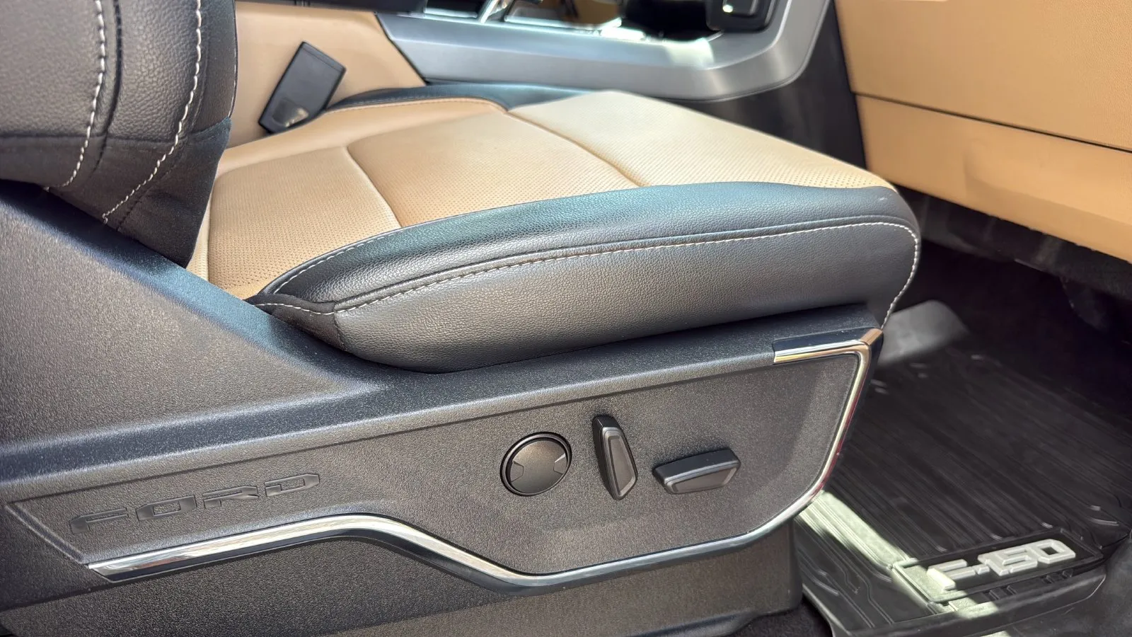 Ford F-150 photo 25
