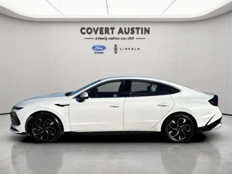 Photos of 2025 Hyundai Sonata SEL for sale in Austin, TX at Covert Ford Lincoln