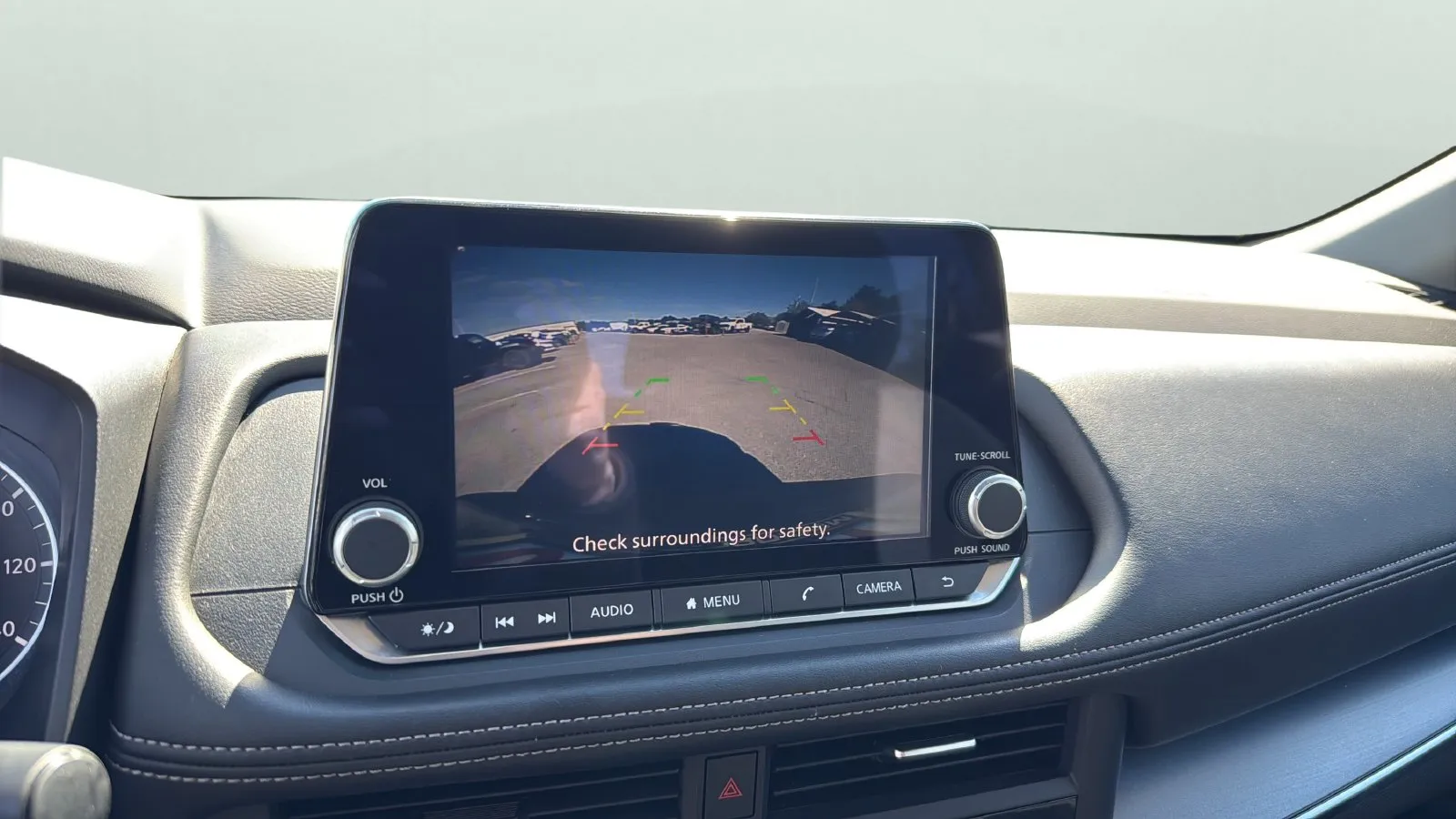 Nissan Rogue photo 15