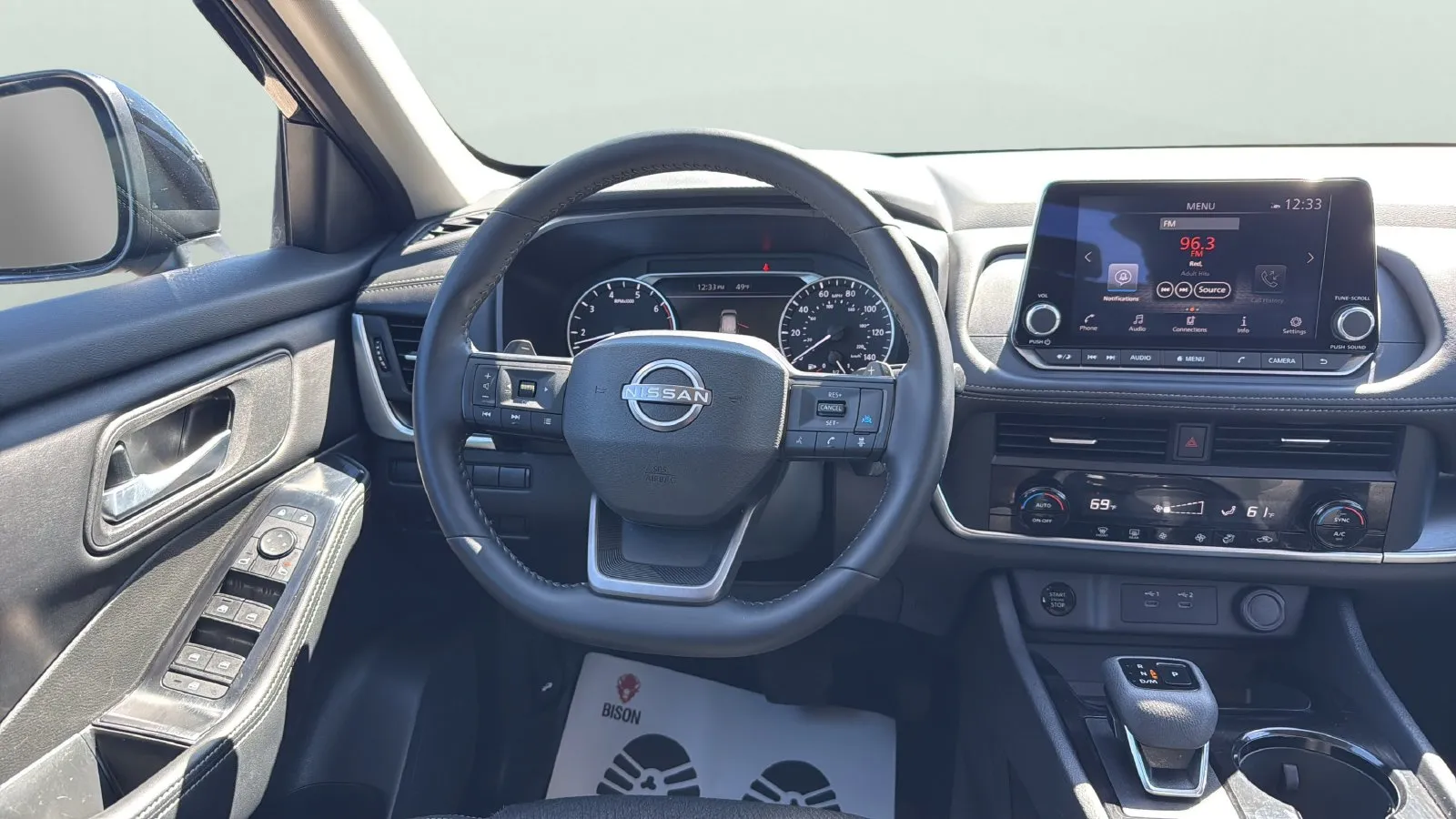 Nissan Rogue photo 9