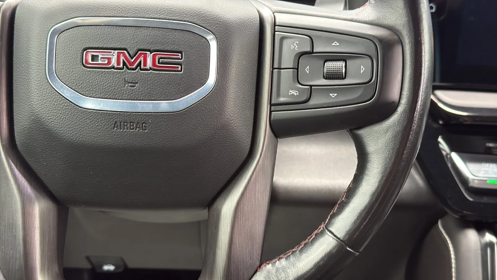 GMC Sierra photo 15