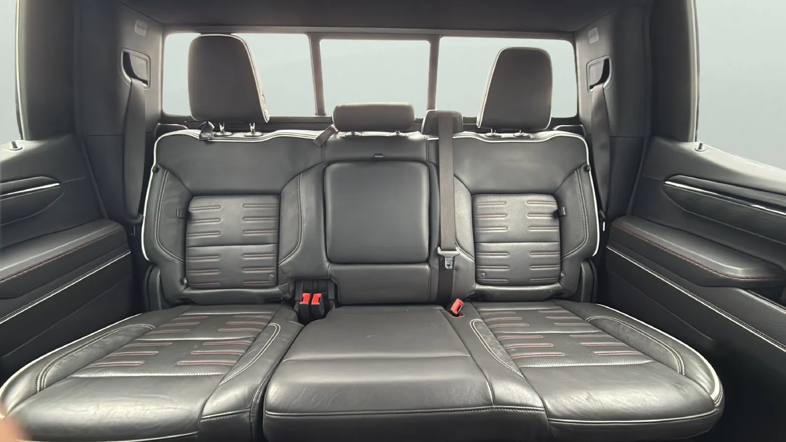 GMC Sierra photo 25
