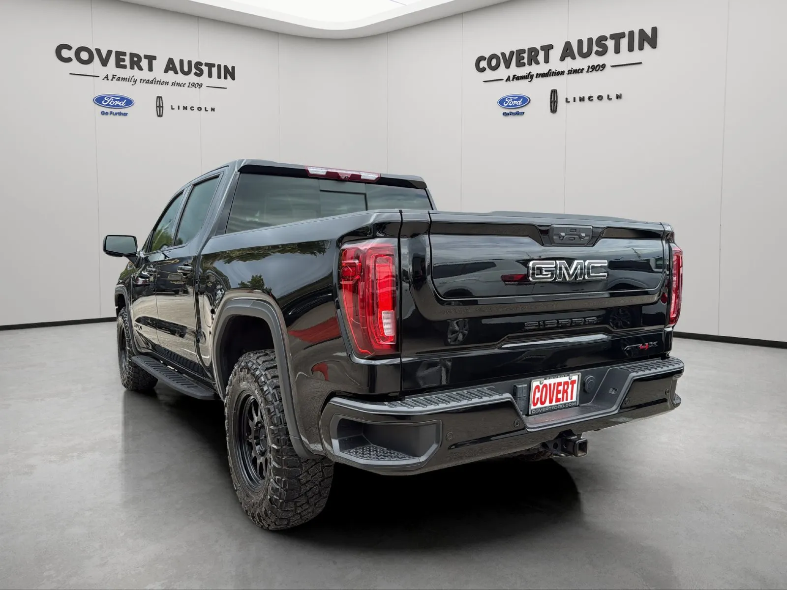 GMC Sierra photo 3