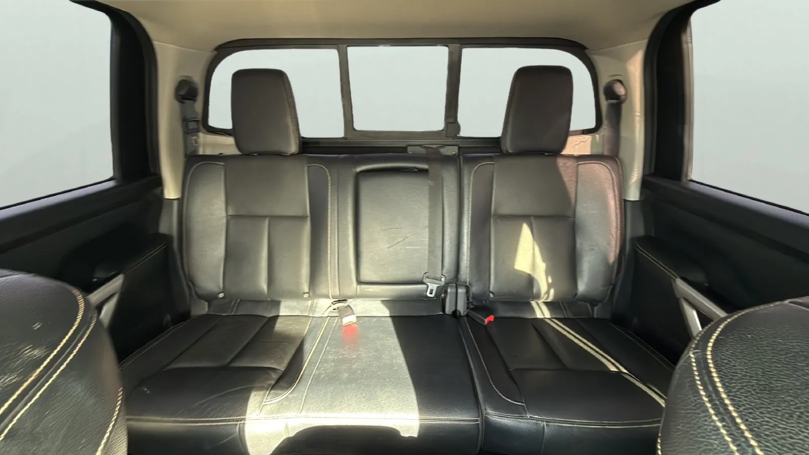 Nissan Titan photo 26