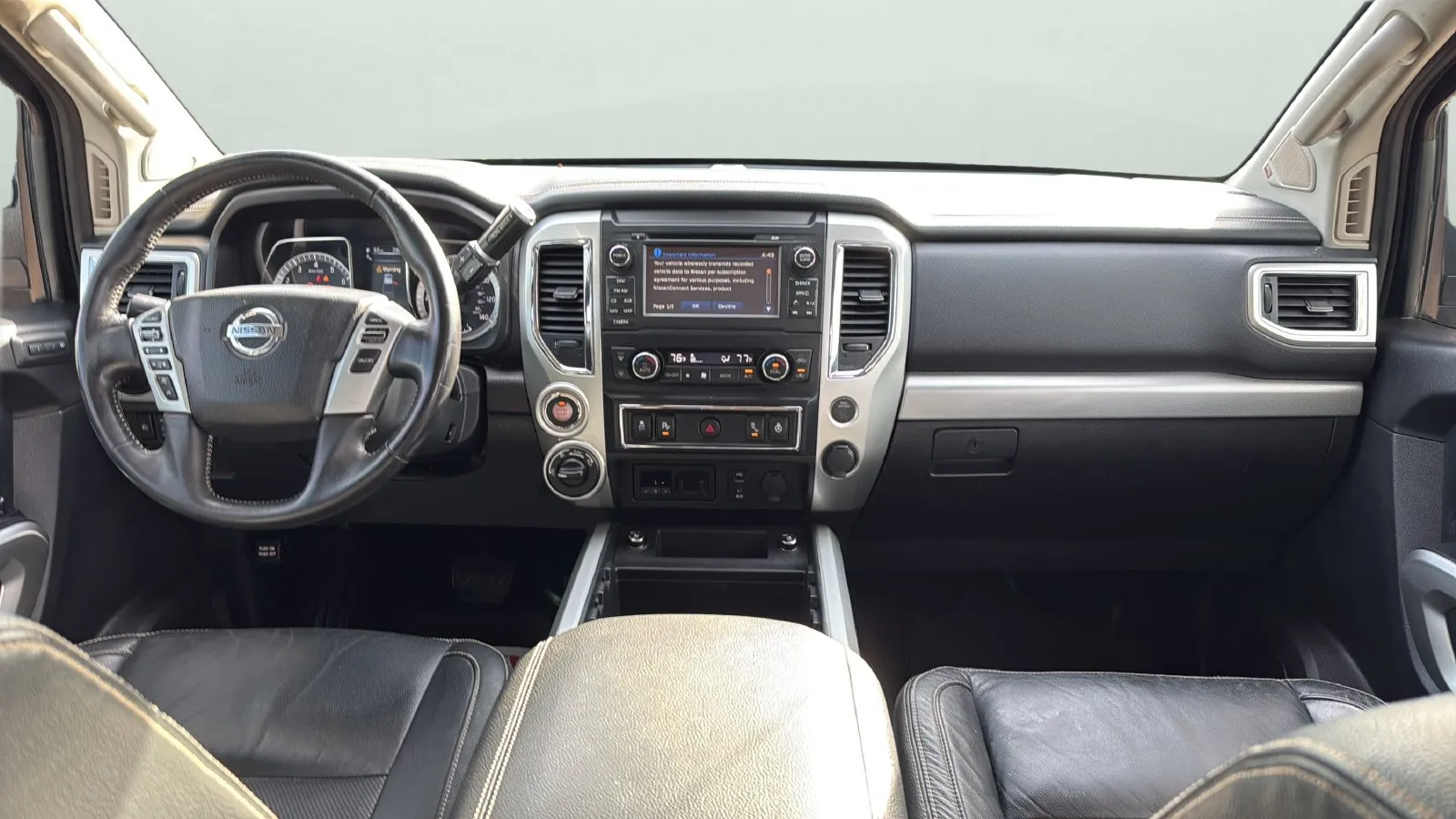 Nissan Titan photo 19