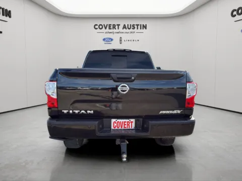 More photos of 2018 Nissan Titan PRO-4X at Covert Ford Lincoln, TX