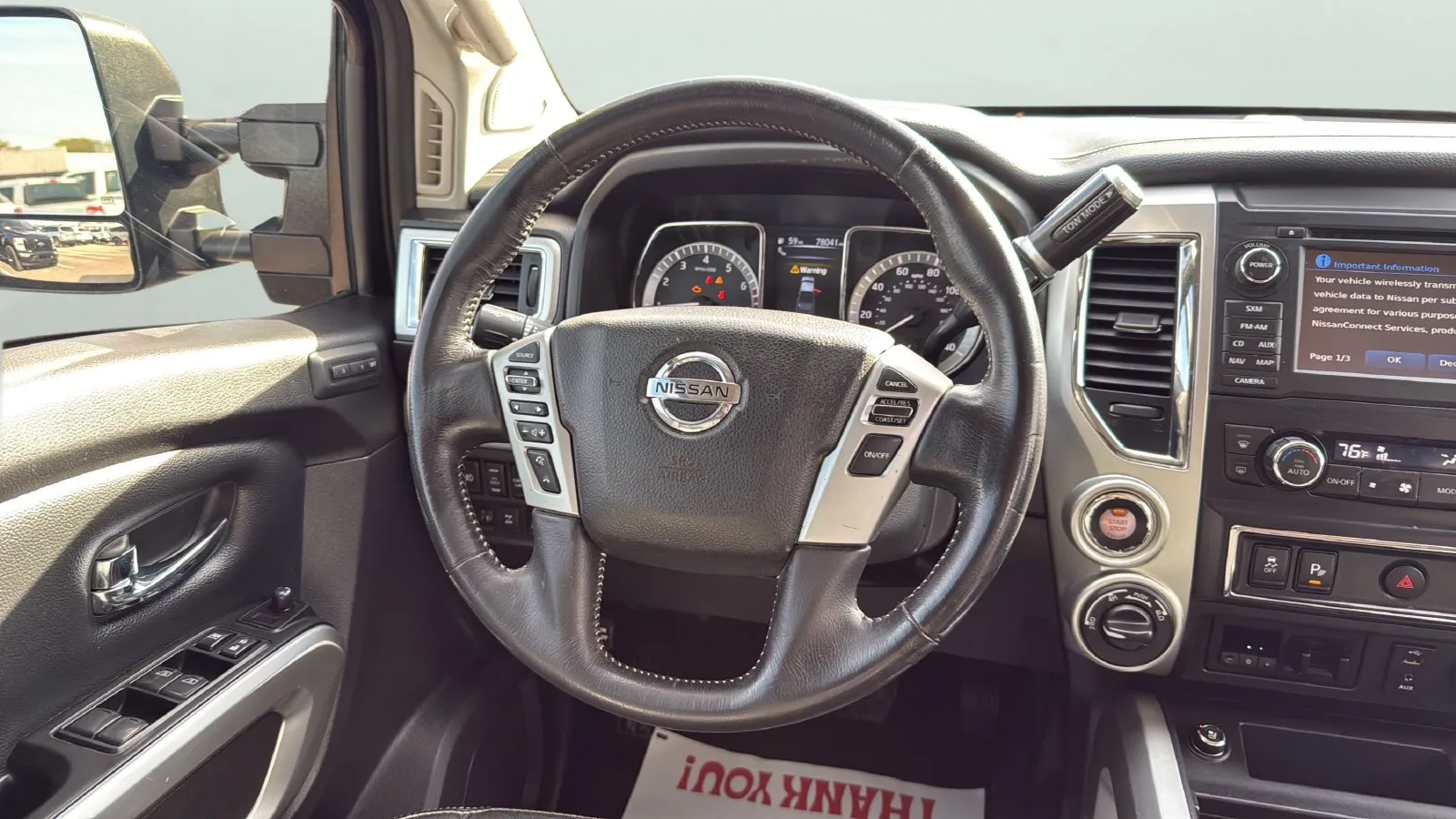 Nissan Titan photo 10