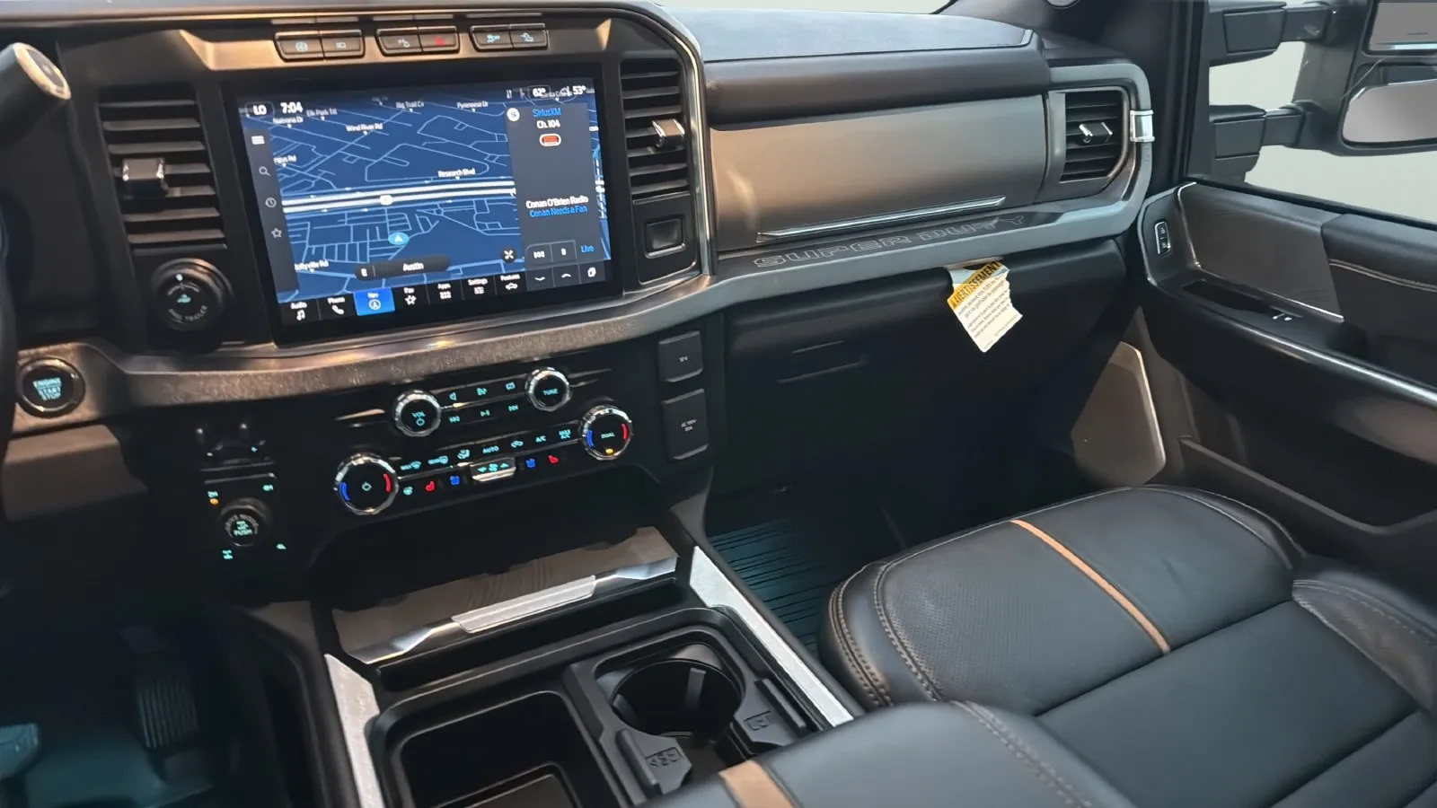 Ford F-250SD photo 19
