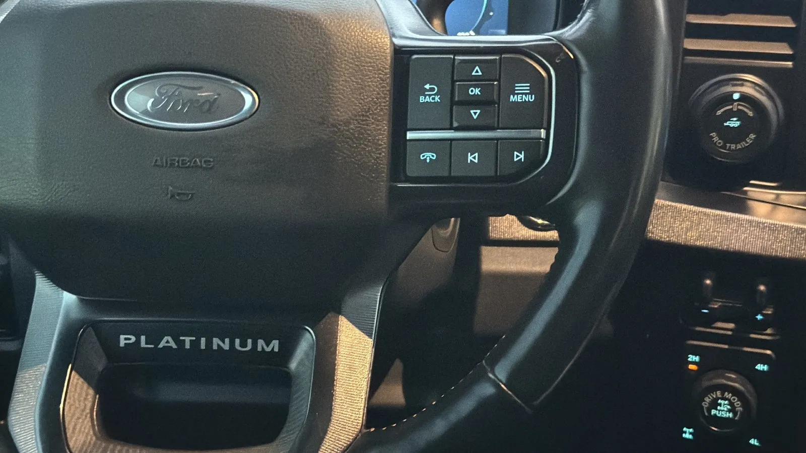 Ford F-250SD photo 15