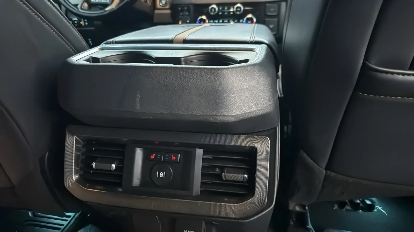Ford F-250SD photo 27