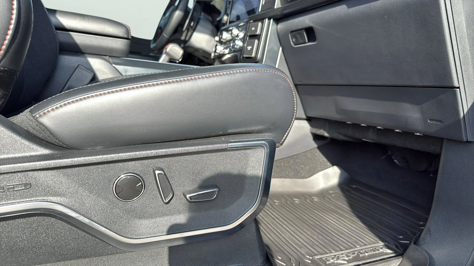Ford F-150 photo 37
