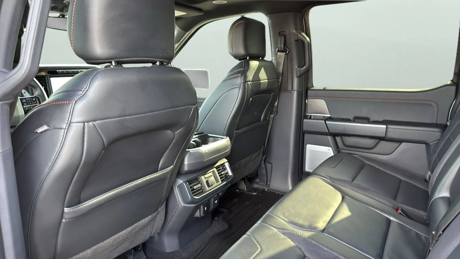 Ford F-150 photo 33