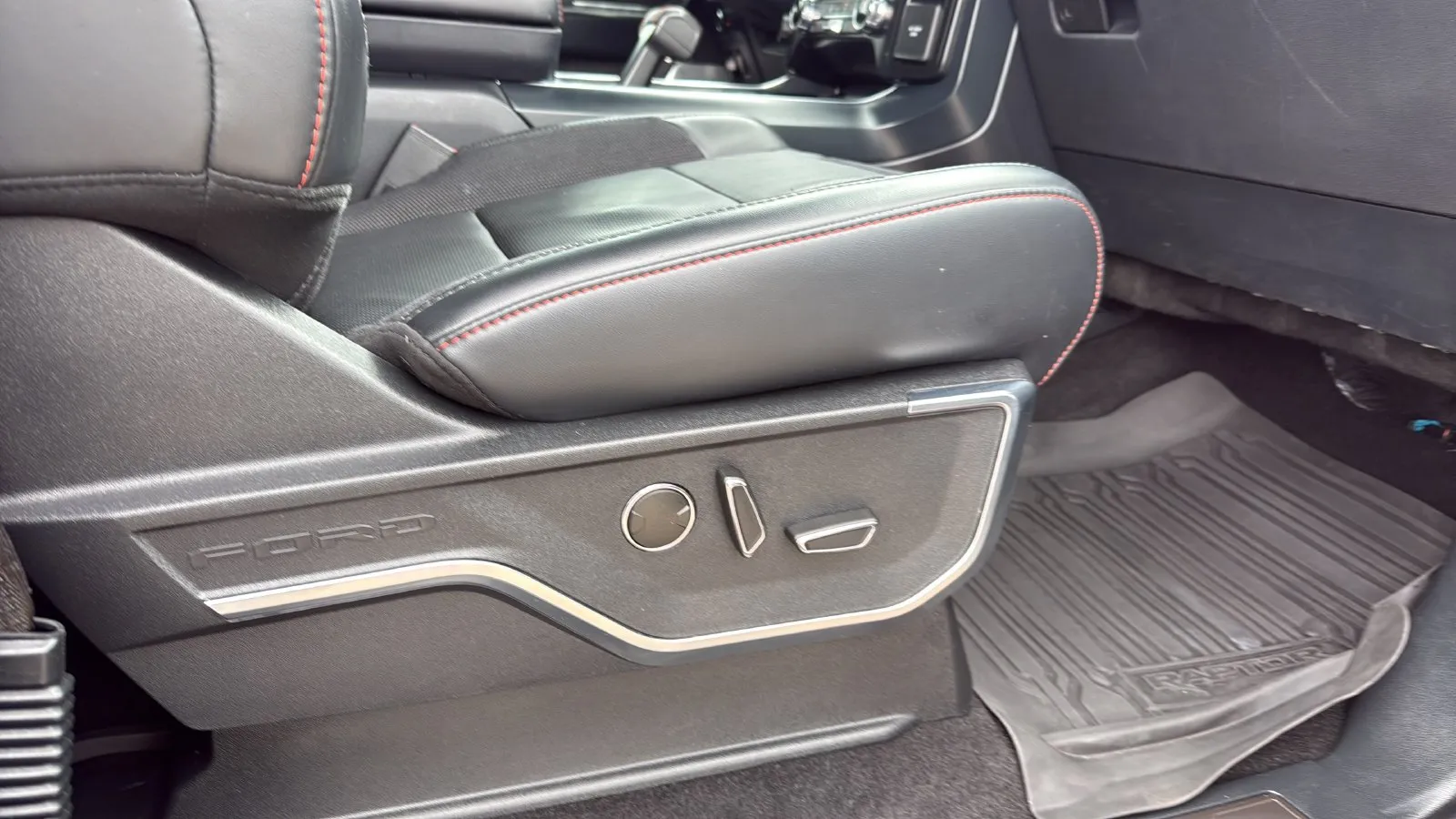 Ford F-150 photo 53