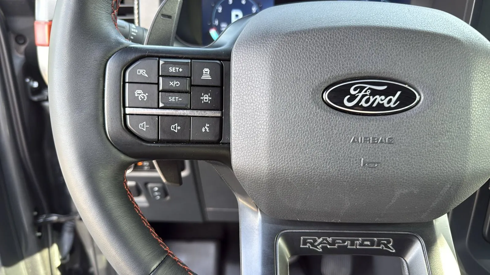 Ford F-150 photo 26