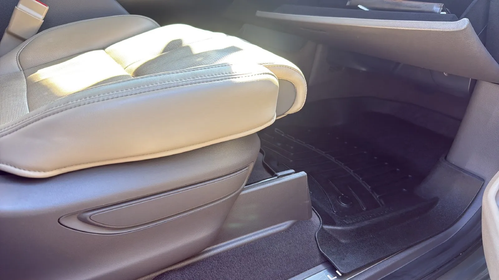 Lincoln Navigator L photo 24