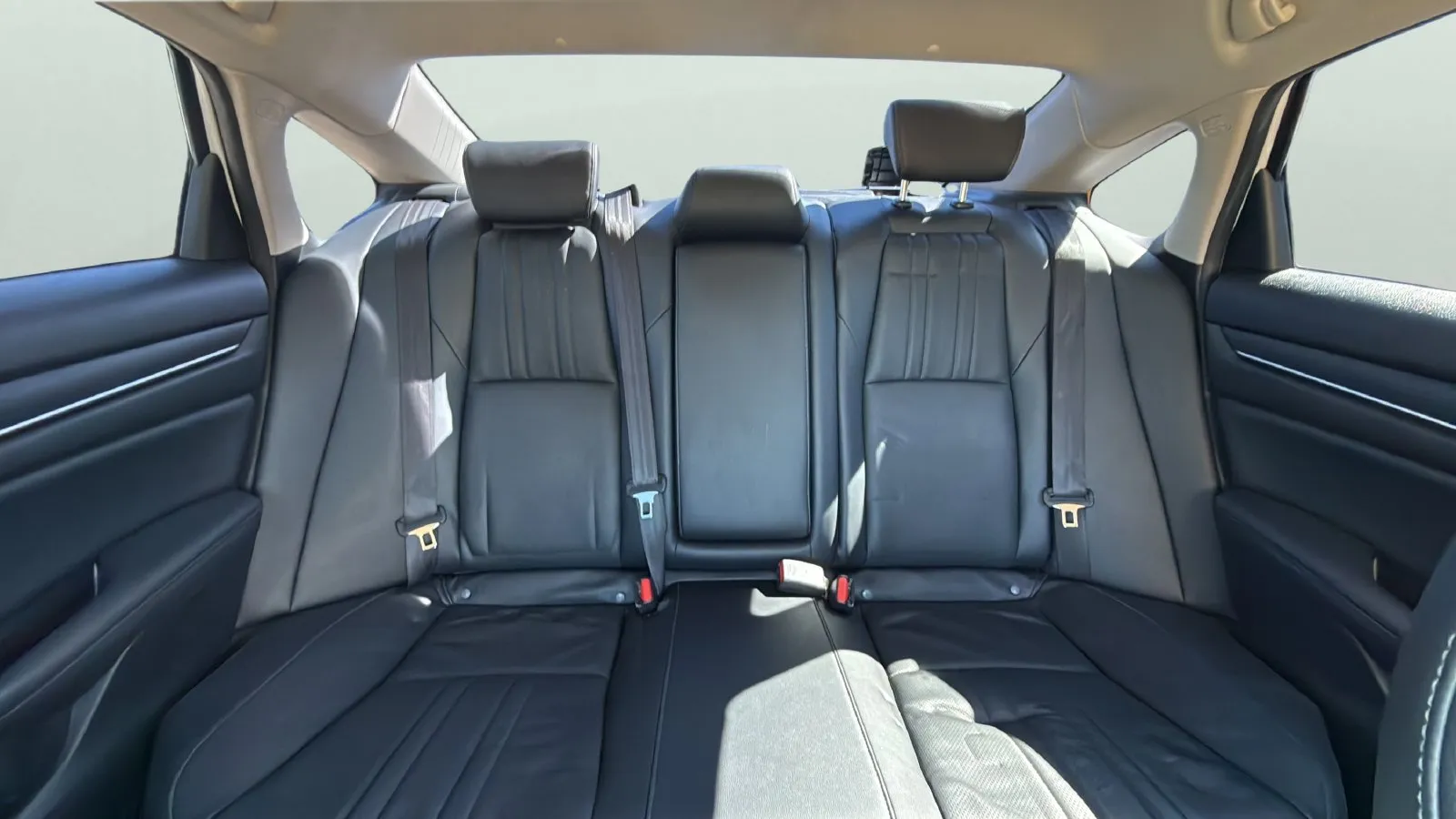 Honda Accord photo 20