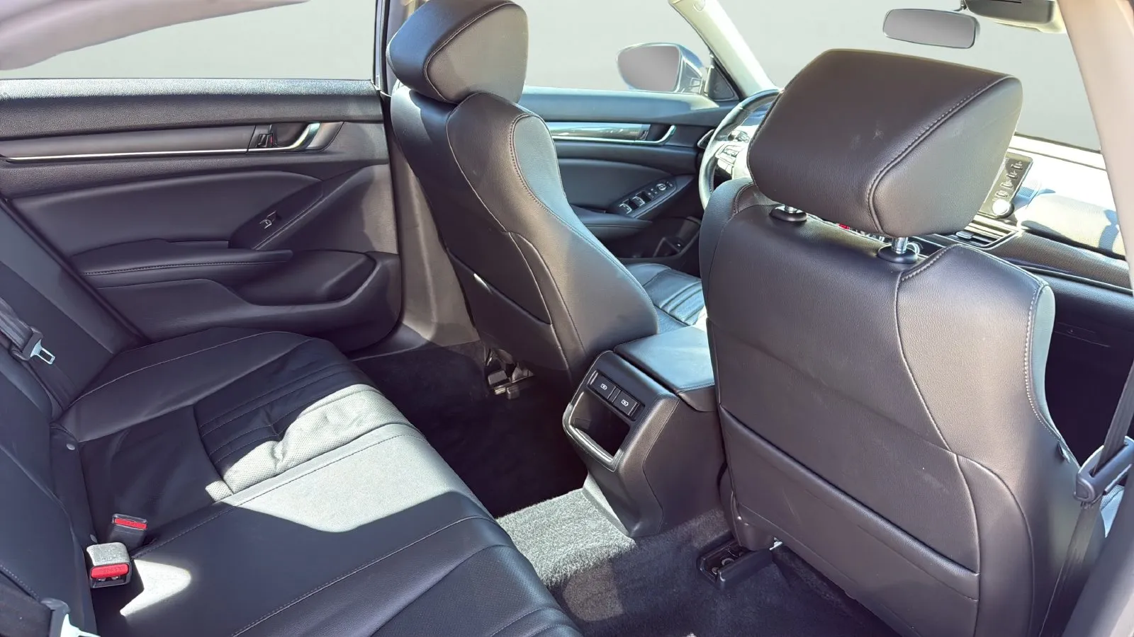 Honda Accord photo 22