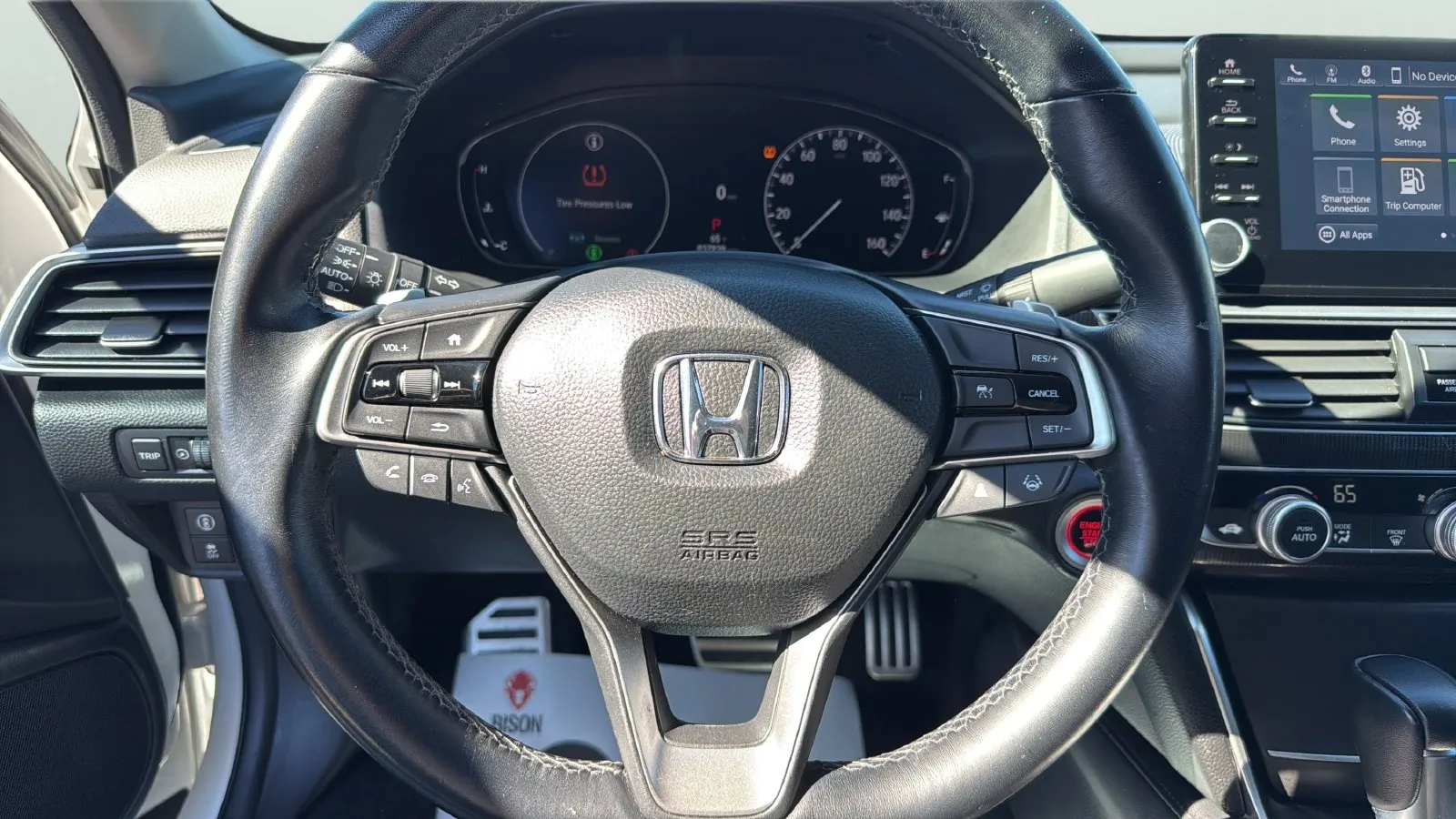 Honda Accord photo 9
