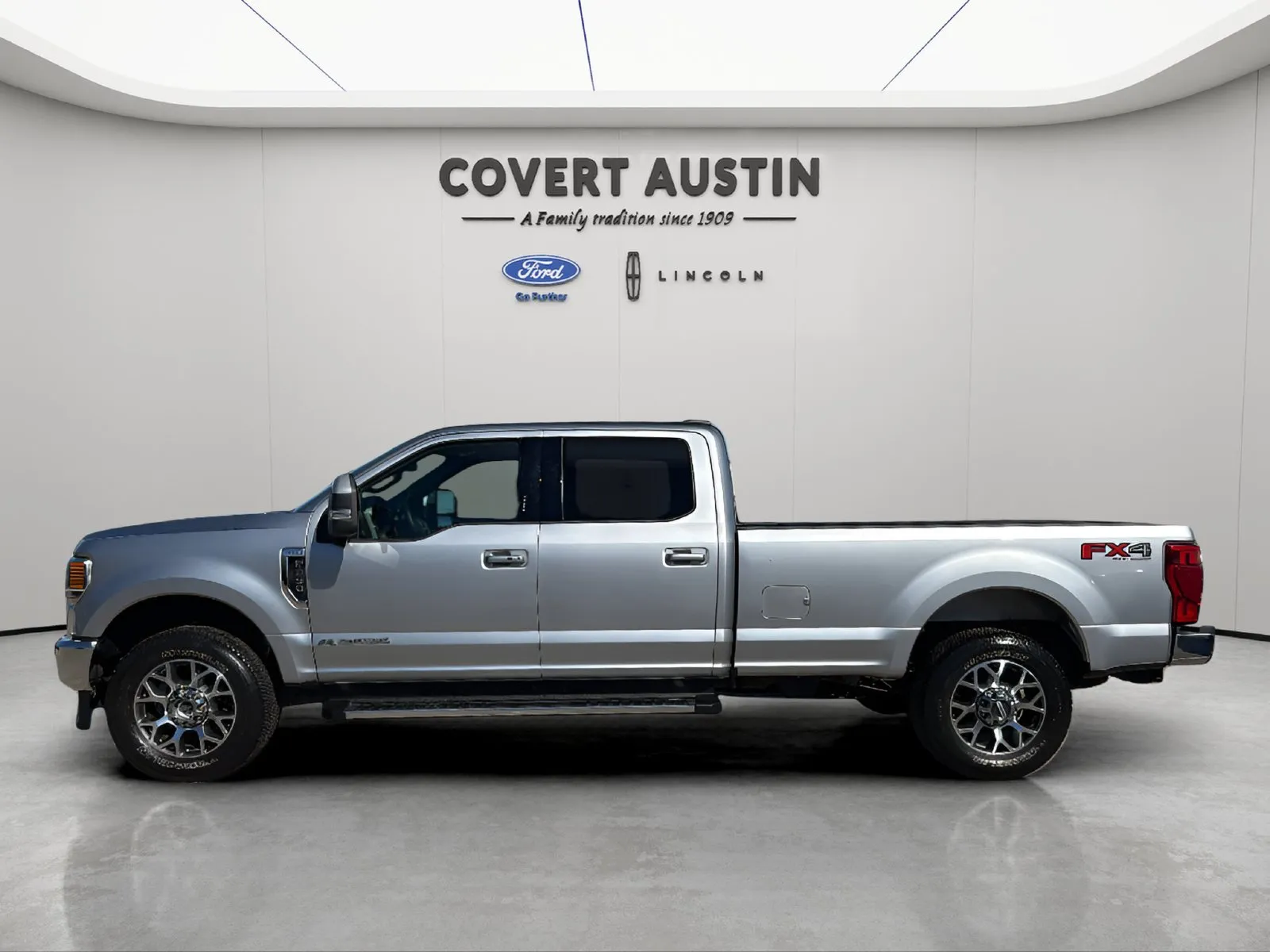 Ford F350SD photo 2