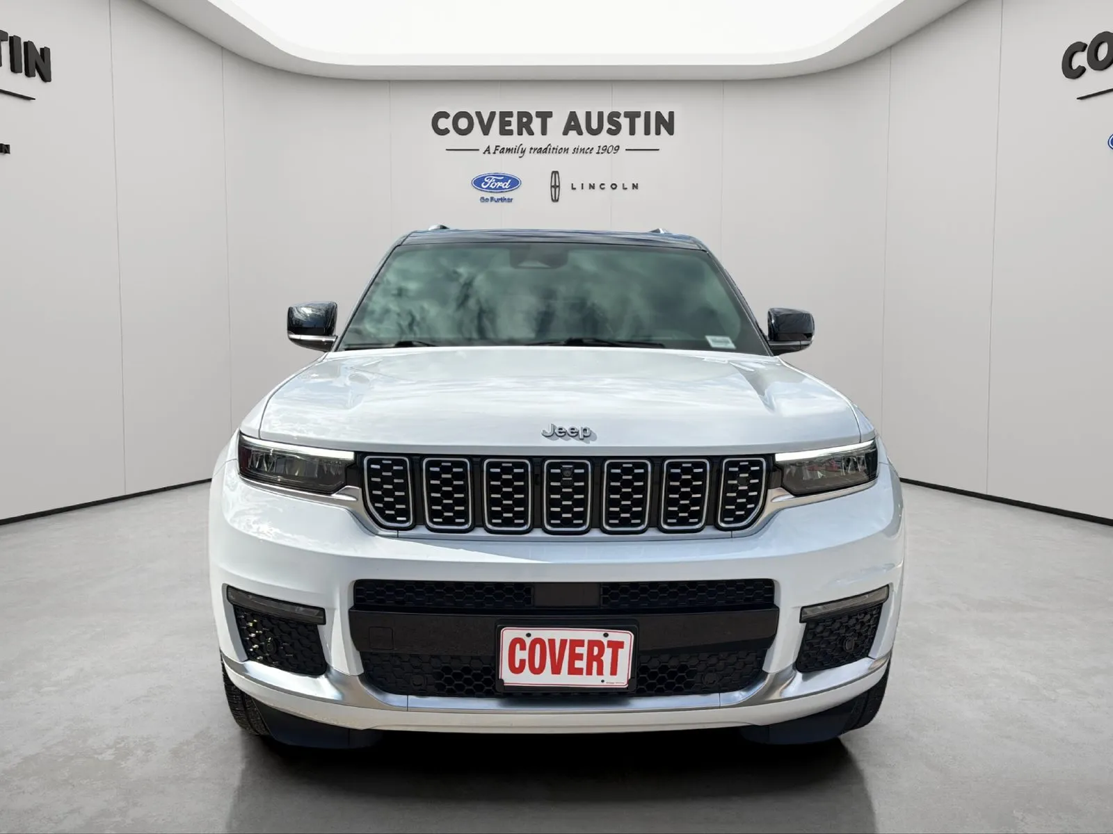 Jeep Grand Cherokee L photo 8