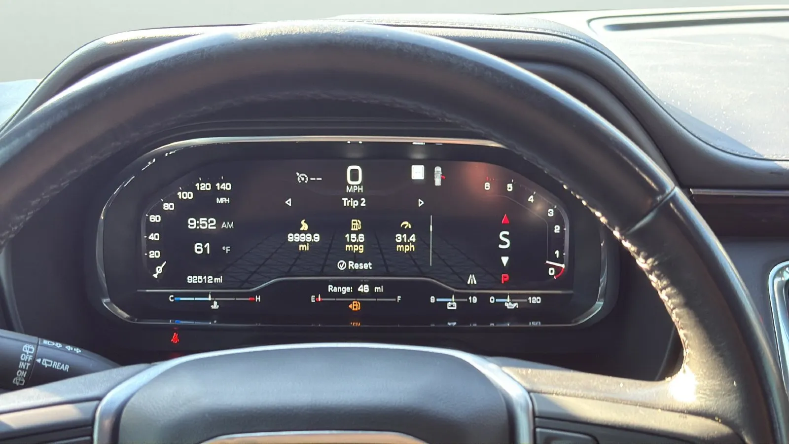 GMC Yukon XL photo 10