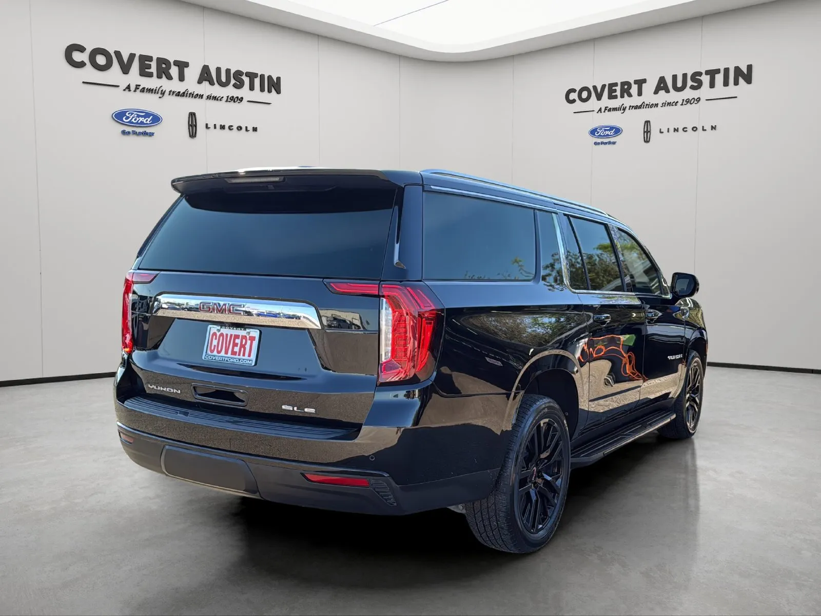 GMC Yukon XL photo 4