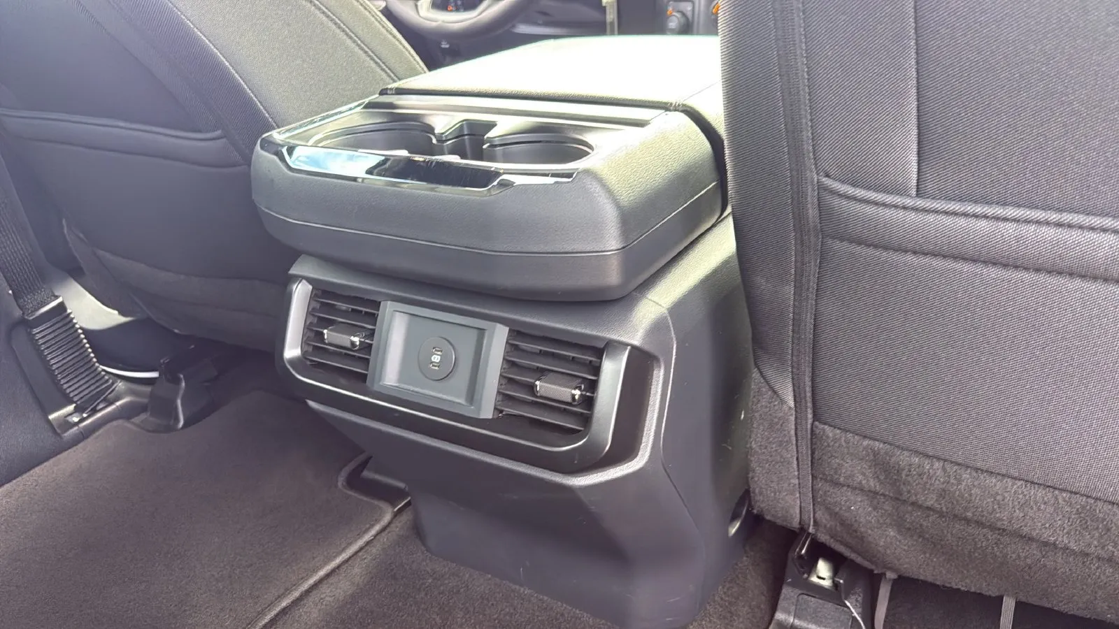Ford F-150 photo 27
