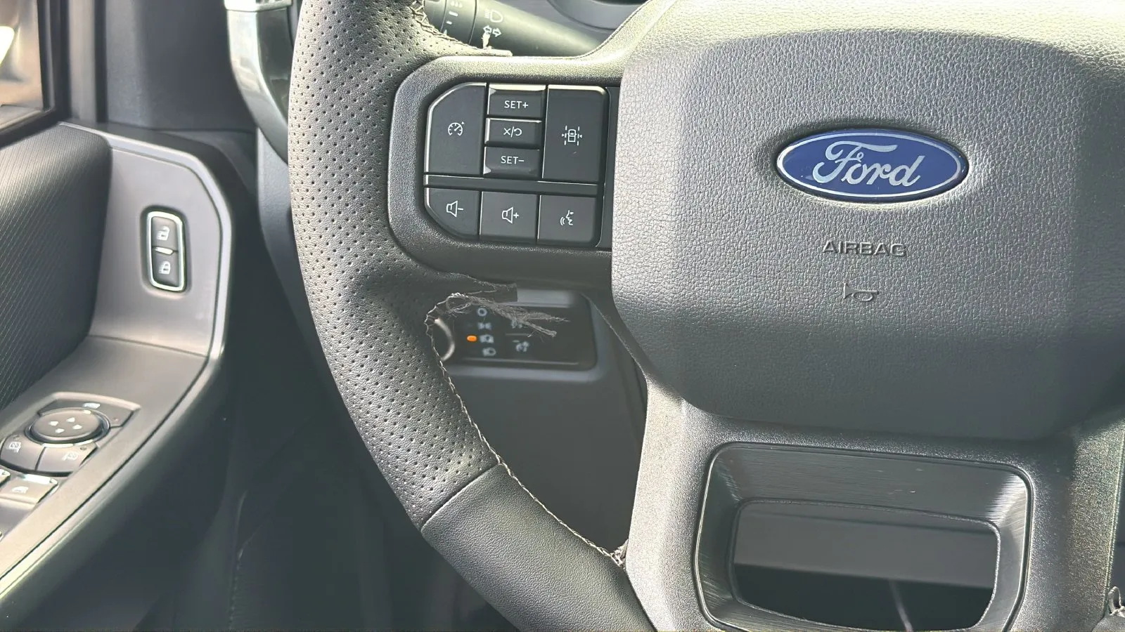 Ford F-150 photo 16