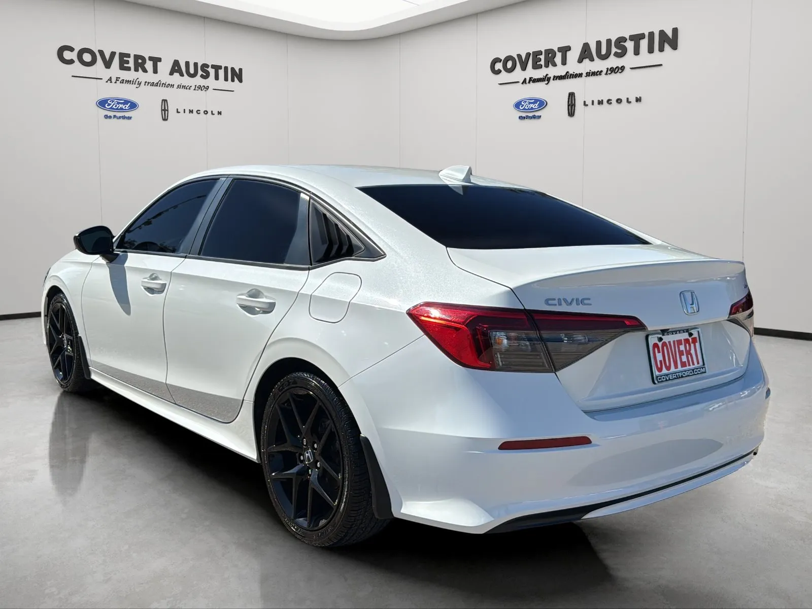 Honda Civic photo 3
