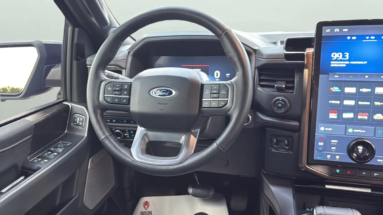 Ford F-150 photo 12