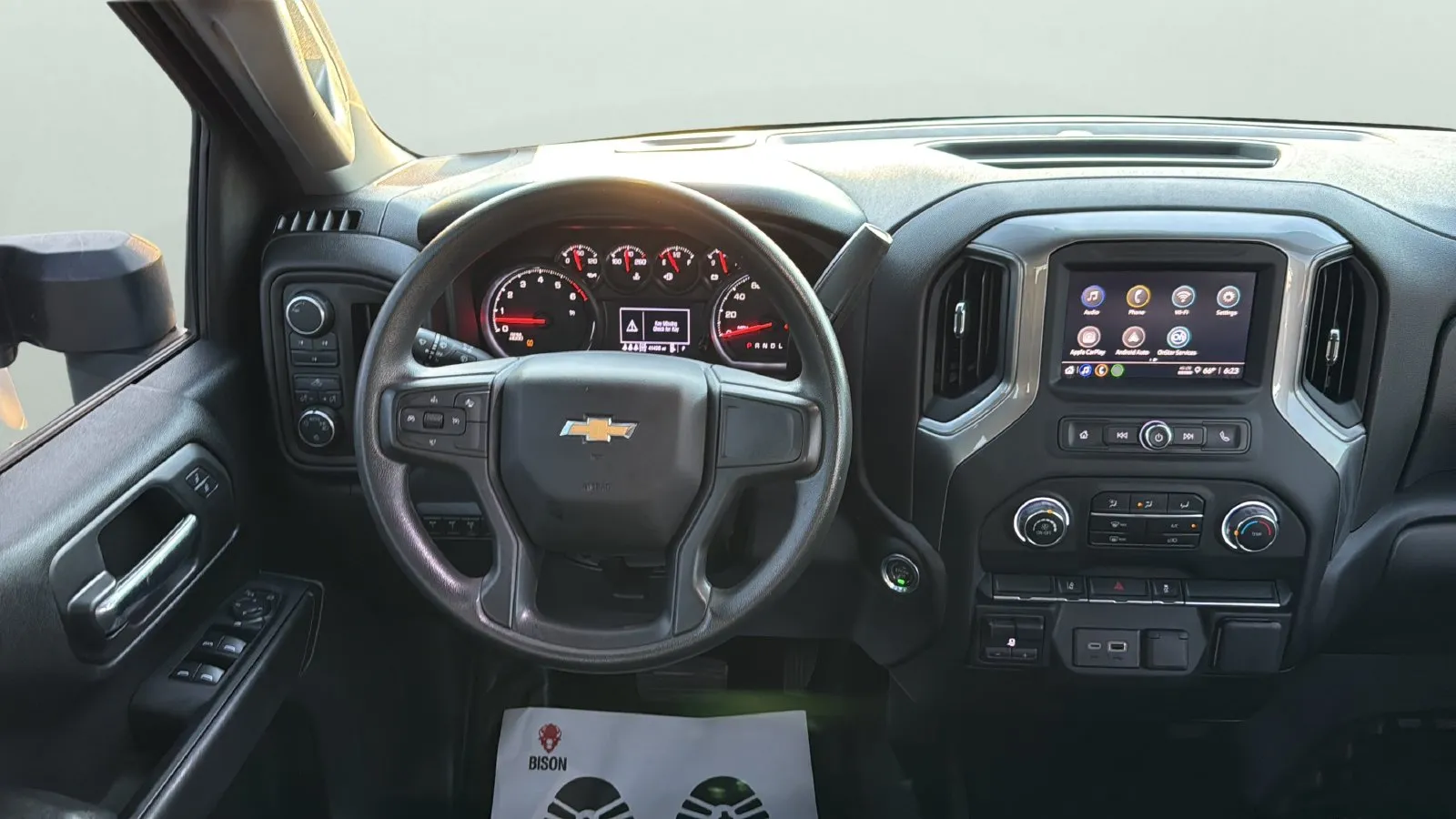 Chevrolet Silverado photo 12