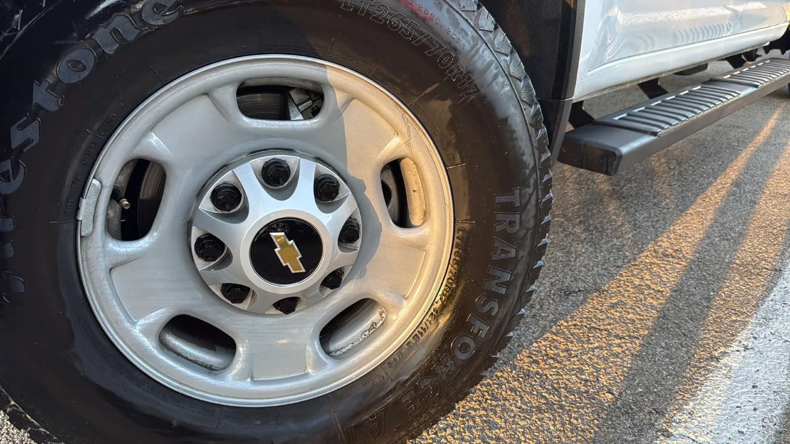 Chevrolet Silverado photo 28