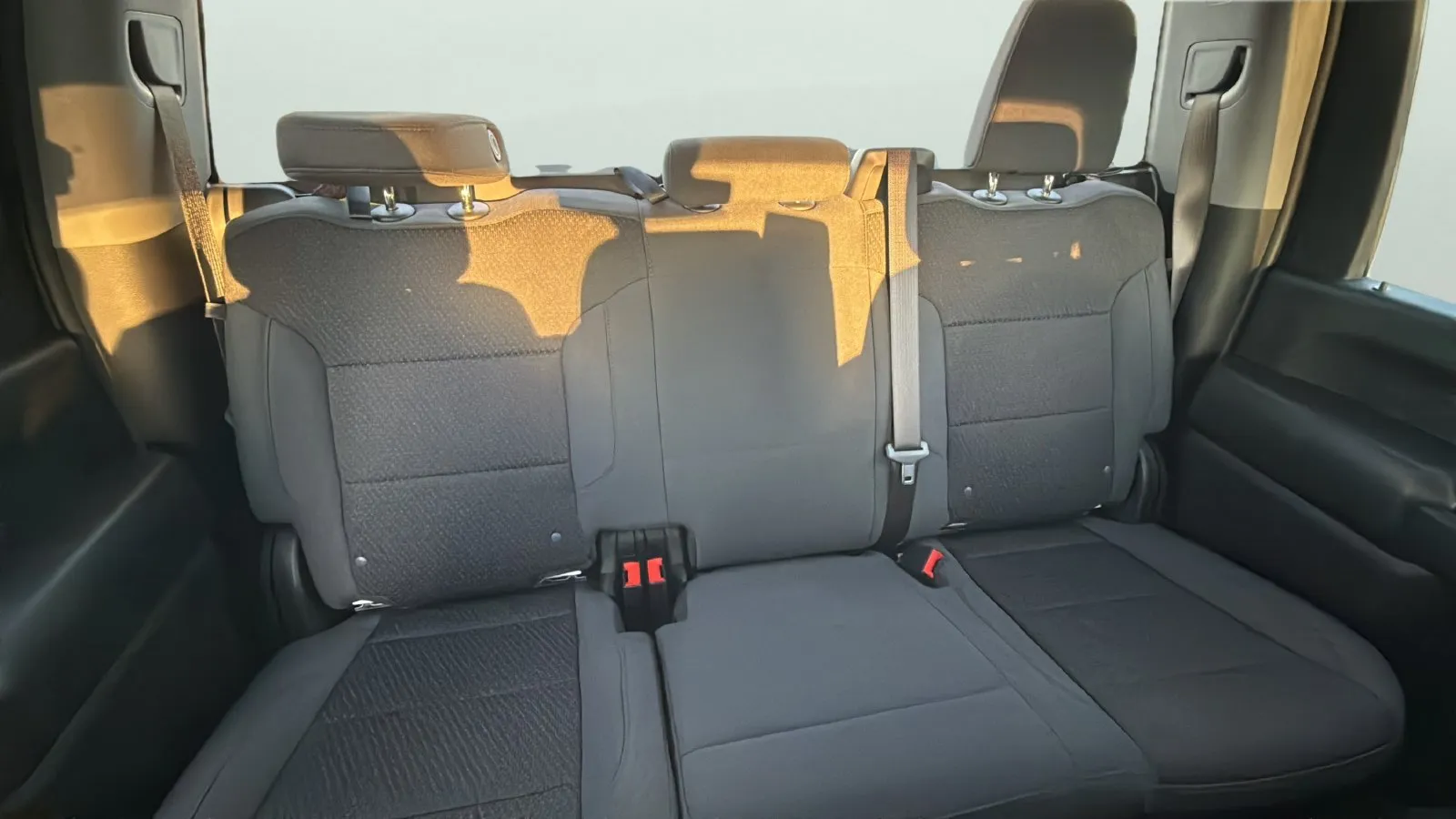 Chevrolet Silverado photo 25