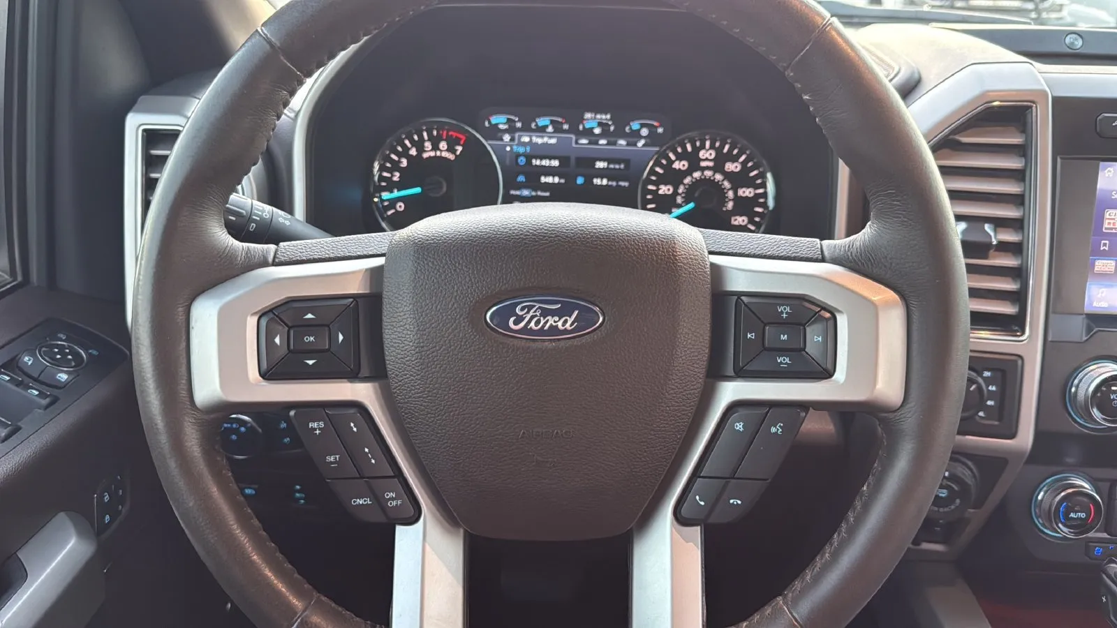 Ford F-150 photo 14