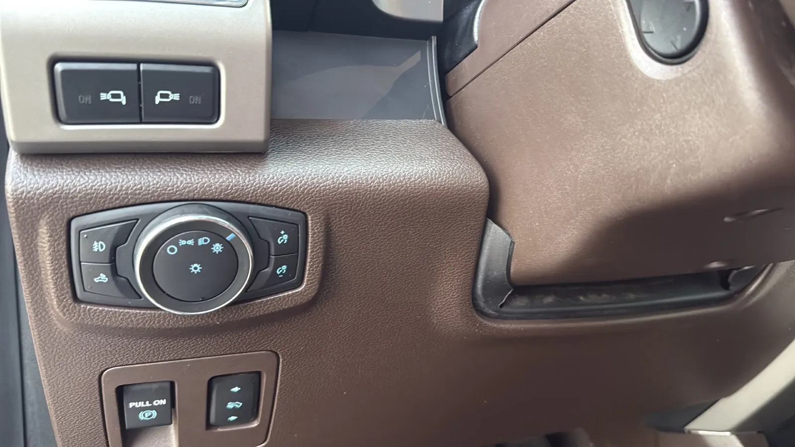 Ford F-150 photo 17