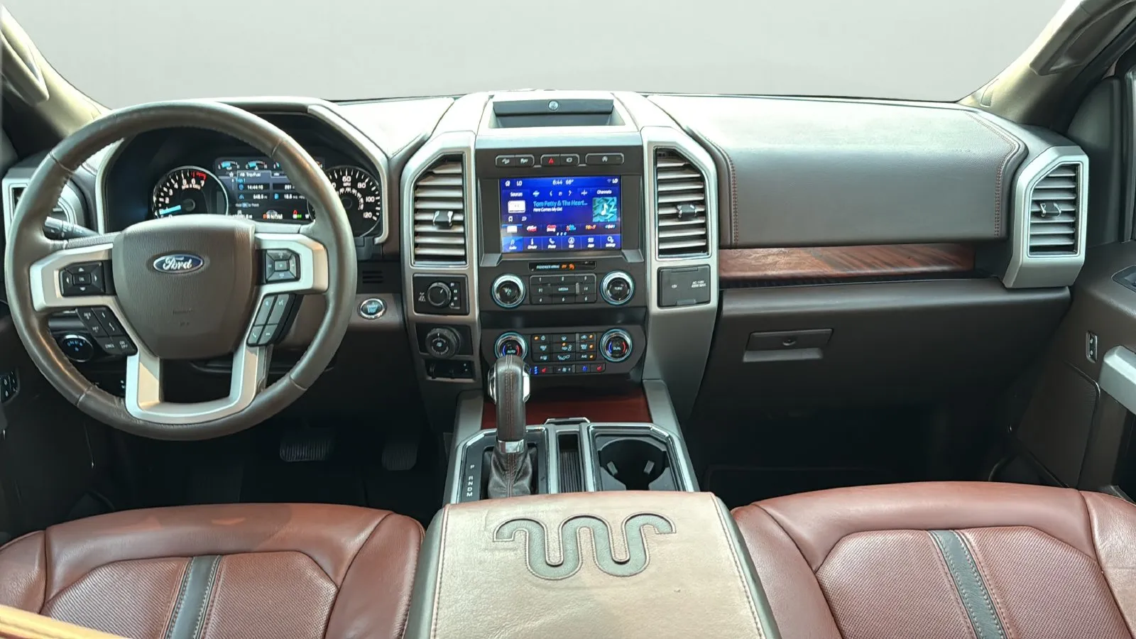 Ford F-150 photo 21
