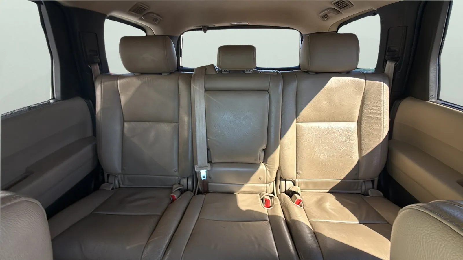 Toyota Sequoia photo 23
