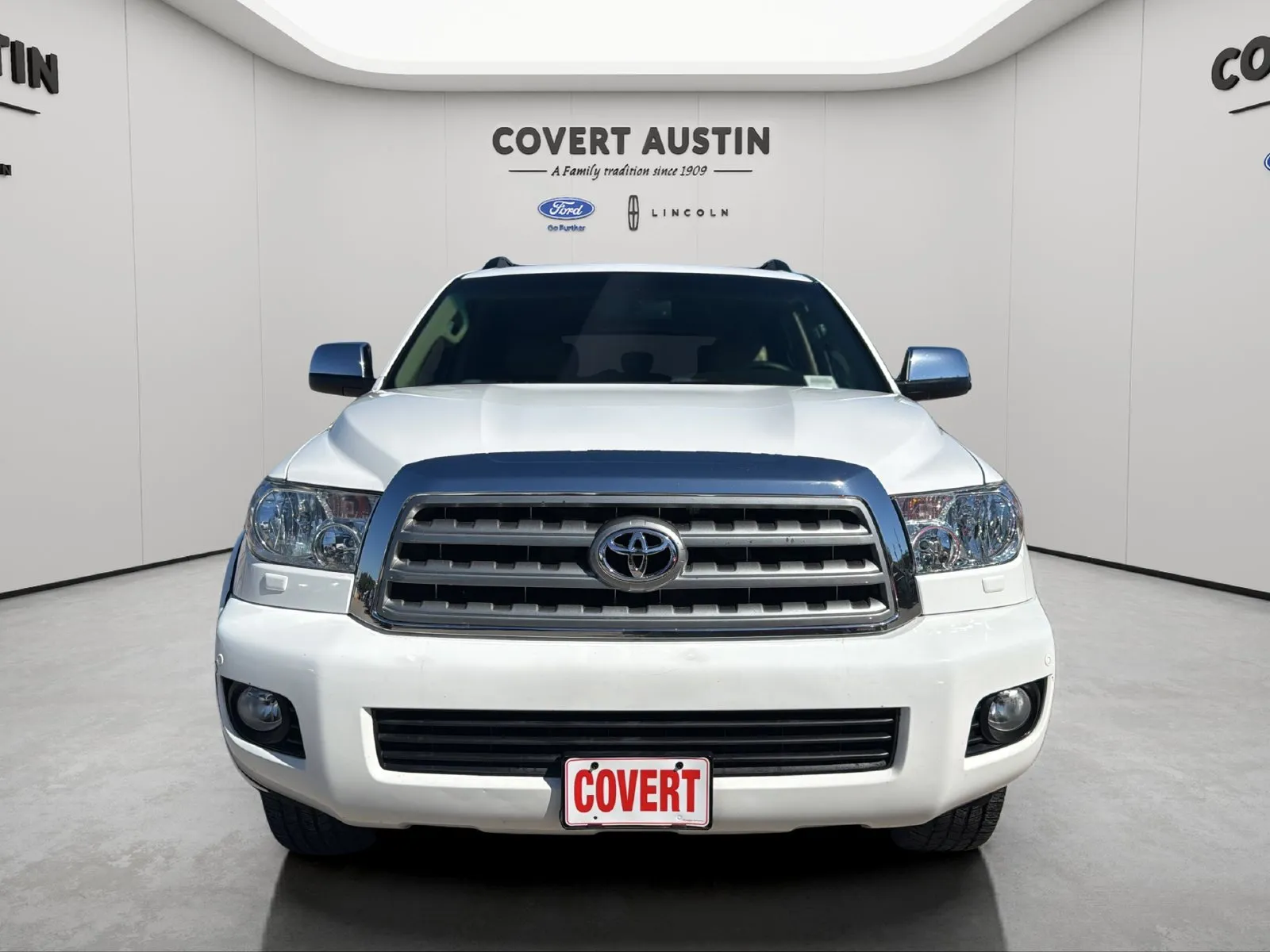 Toyota Sequoia photo 6