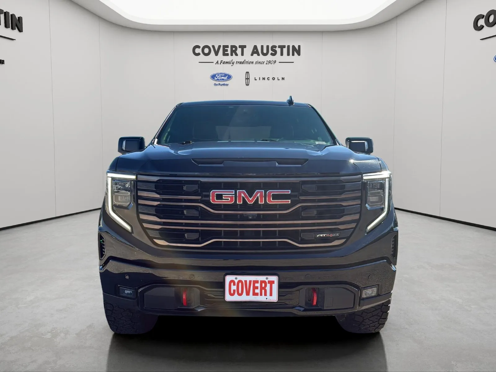 GMC Sierra photo 8