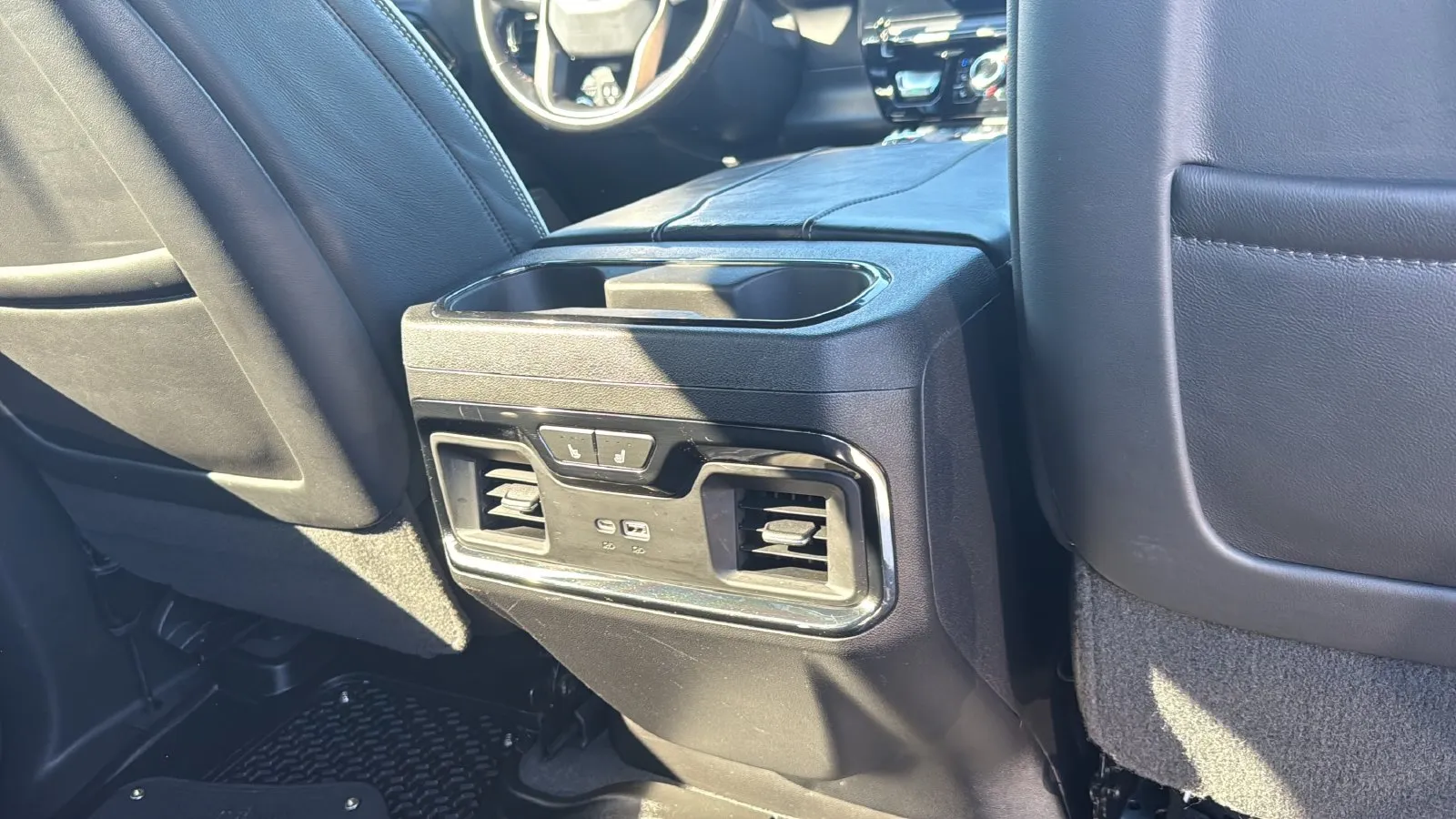 GMC Sierra photo 27