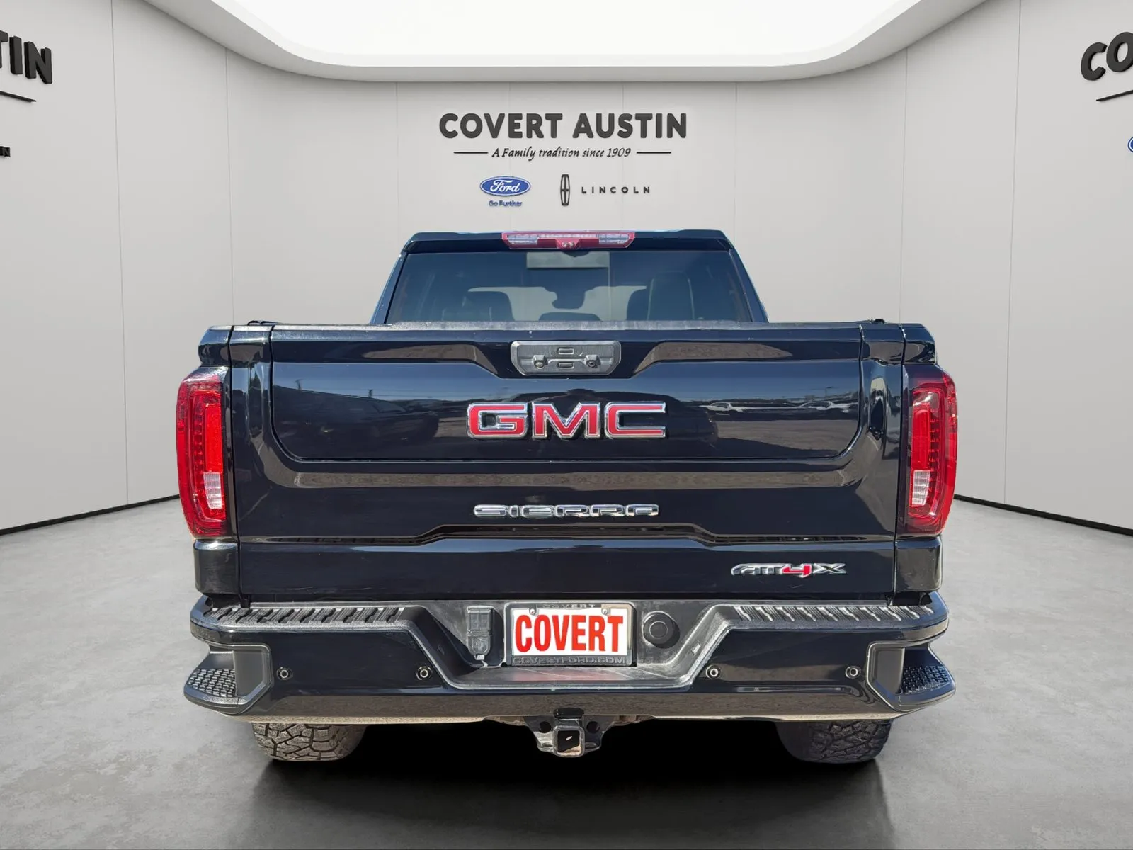 GMC Sierra photo 4